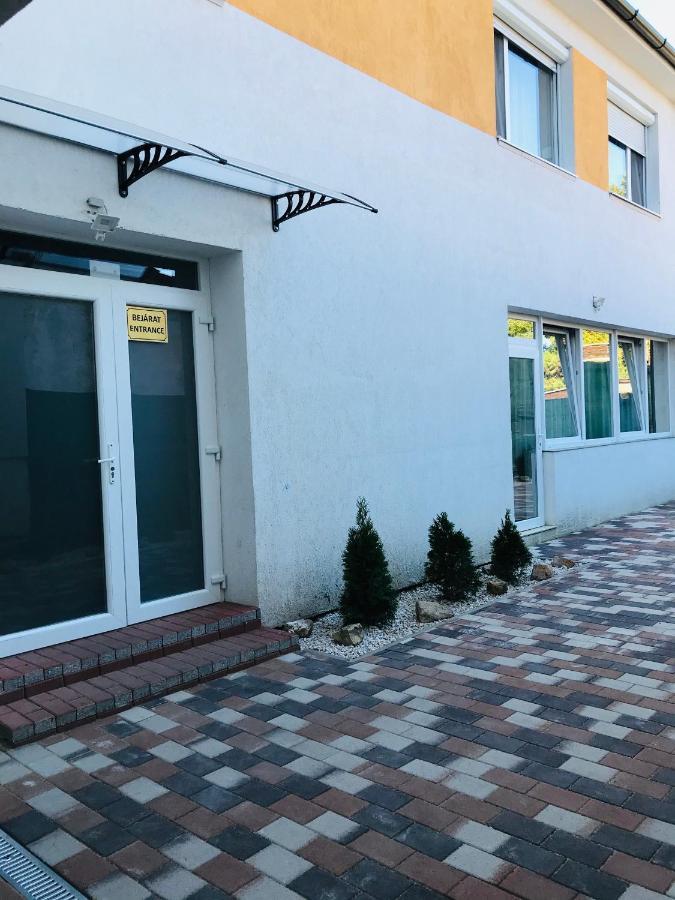 Mira Apartman Debrecen Exterior photo